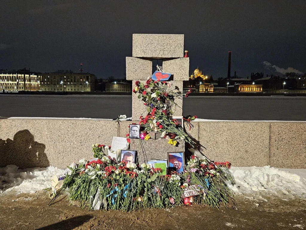 Russian opposition leader Alexei Navalny dies in Arctic prison — World